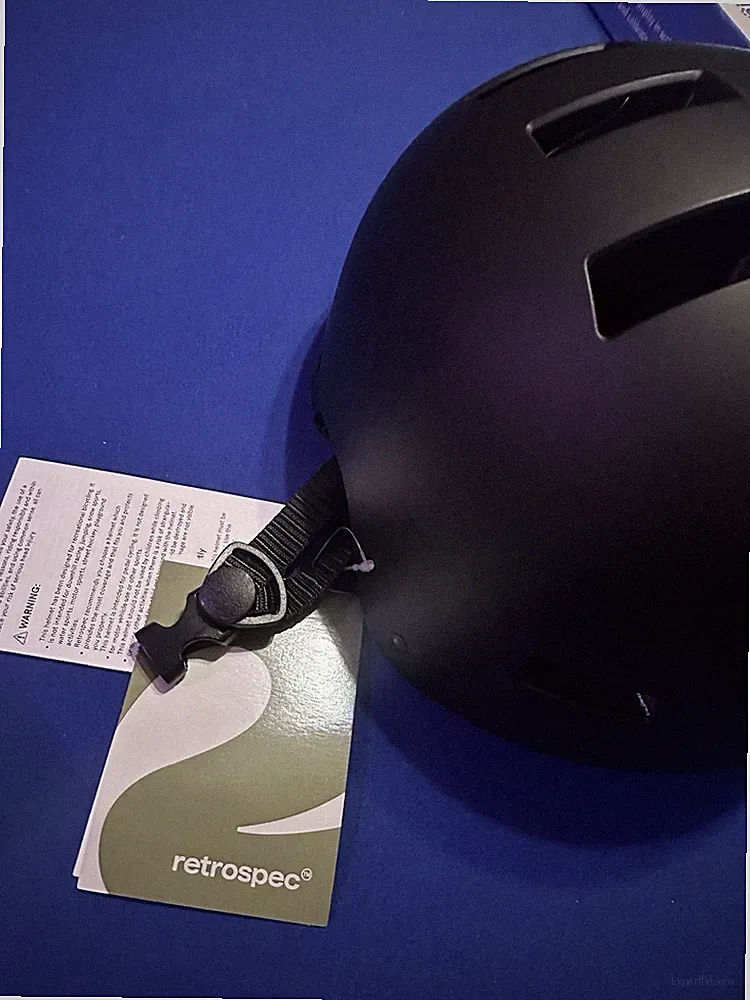 NWT Retrospec Dakota Bicycle / Skateboard Adult Helmet Medium Matte Black
