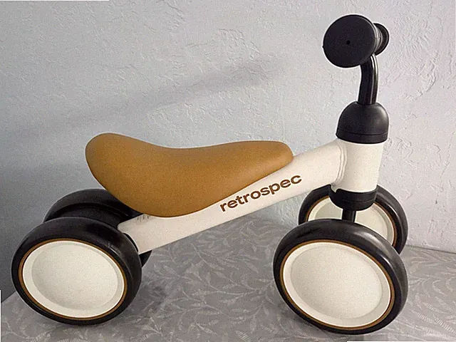 Retrospec Cricket Baby Walker Balance Bike Eggshell